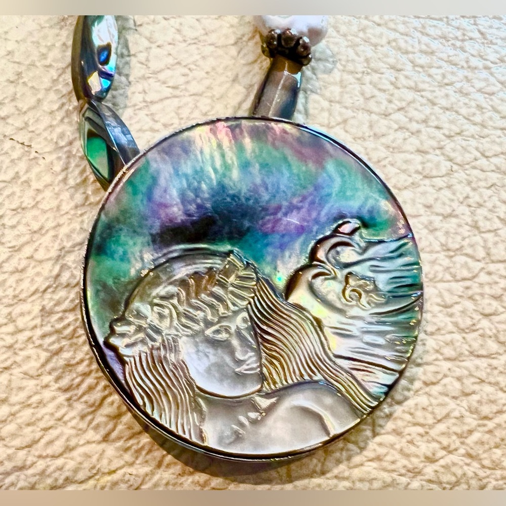 🌴Hawaiian Goddess🌸 Maui Mother of Pearl/Silver/Native Pearl Necklace